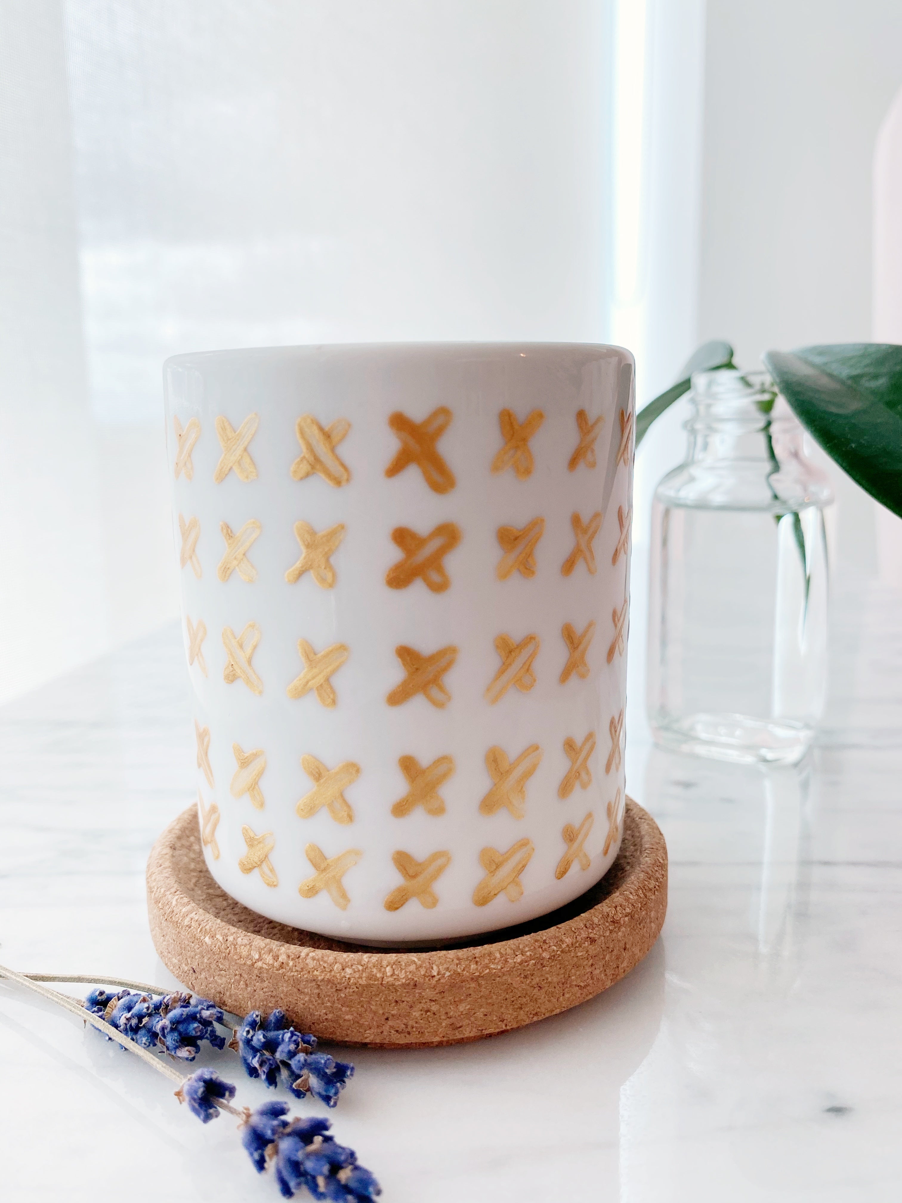 Hand Painted Porcelain Small Planter with Pure Soy Candle - Gold X